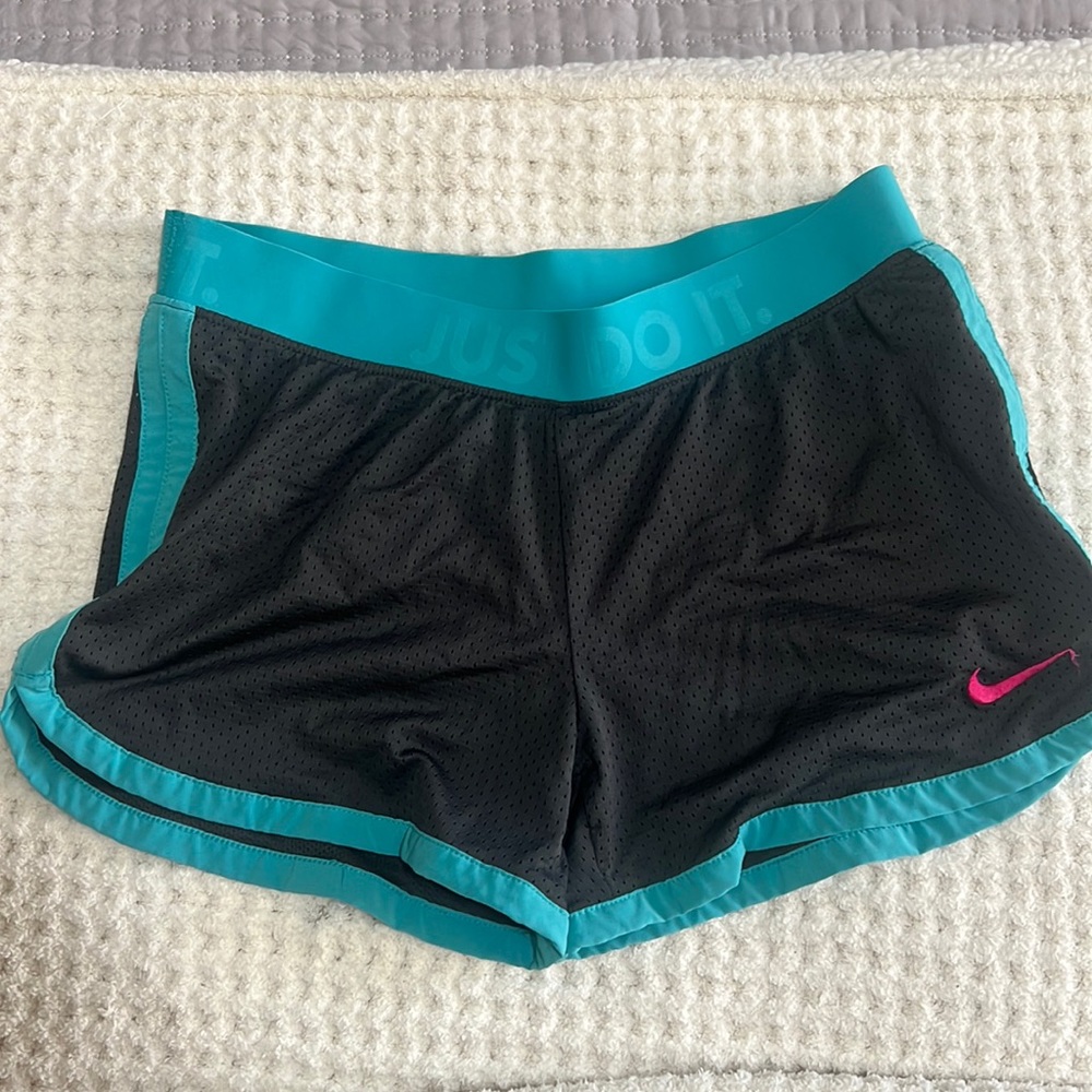 Nike dri-fit athletic mesh shorts running shorts teal and grey size small